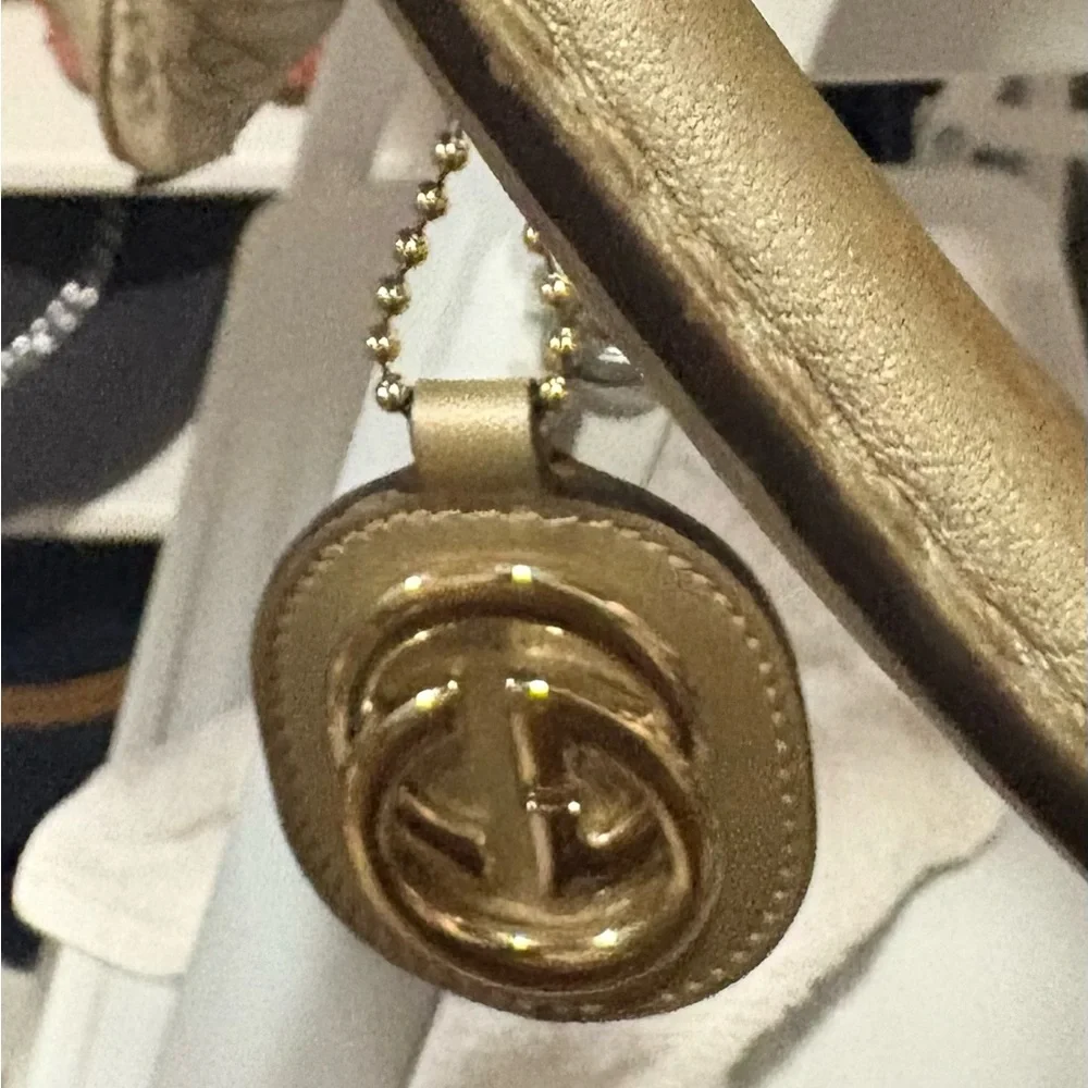 Gucci Beige GG Canvas Shoulder Bag - Picture 6 of 6